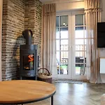 Wikingerhuus Vakantiehuis *